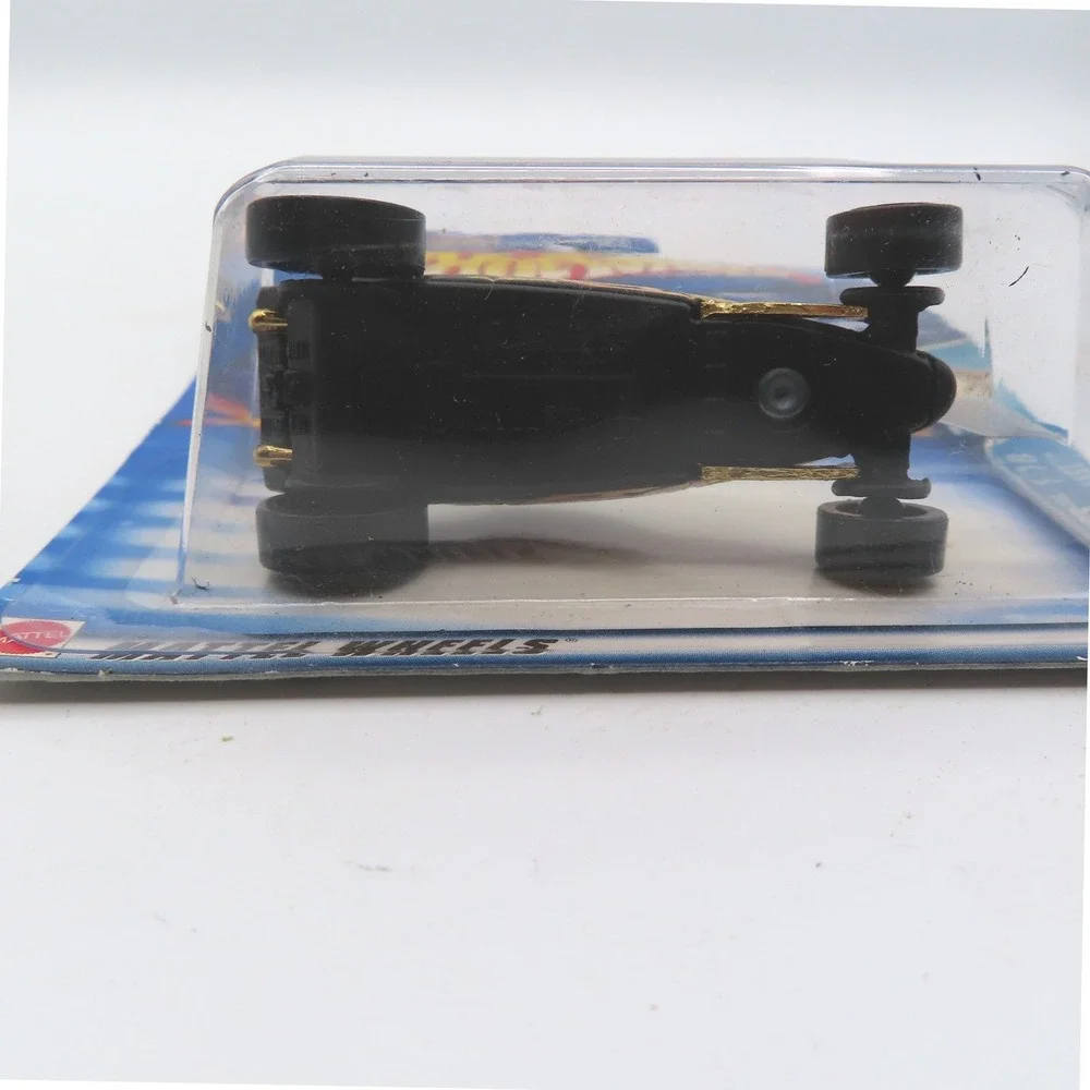 Hot Wheels 2003 Wastelanders Sooo Fast 130 Black Flame Diecast Car 57124